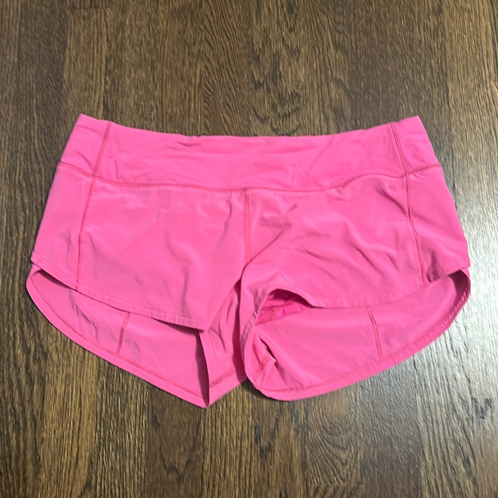 Hot pink size 8 2.5 inseam speed ups lululemon